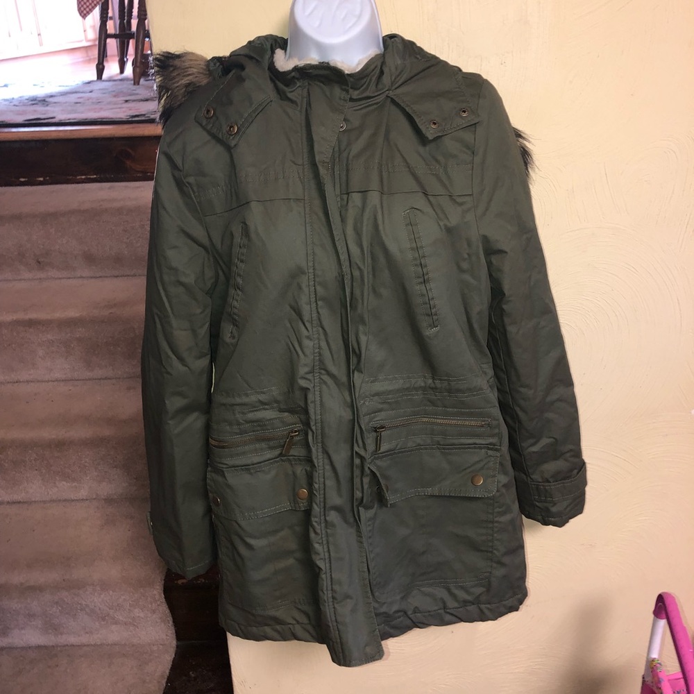 NEW LOOK ARMY GREEN WINTER COAT